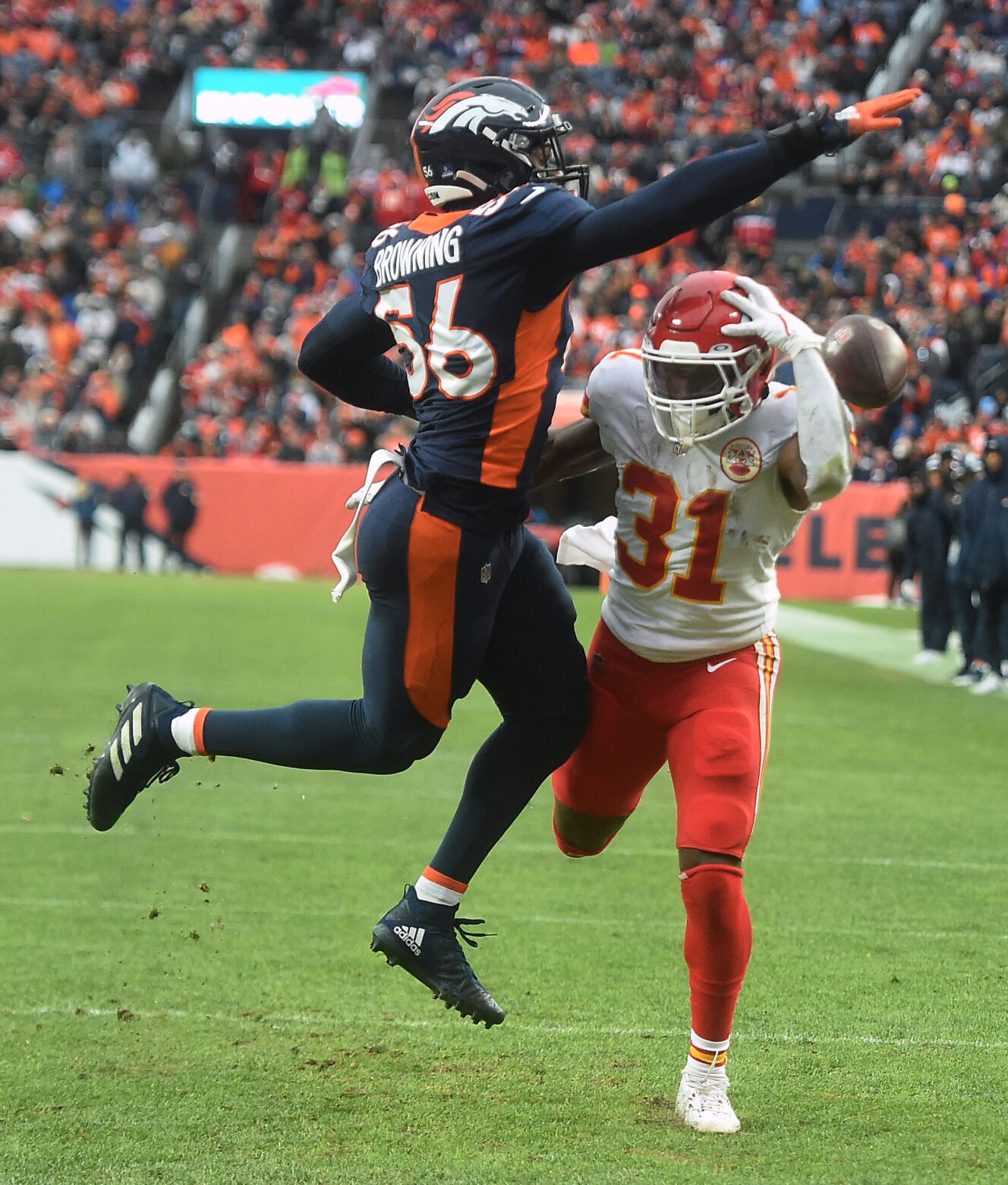010922-s-broncos-chiefs 14.JPG